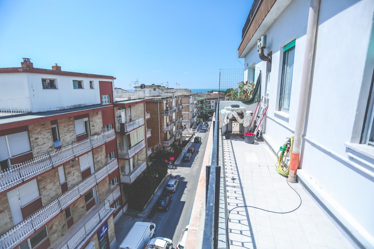 Il Viaggiatore Serapo Gaeta Luaran gambar